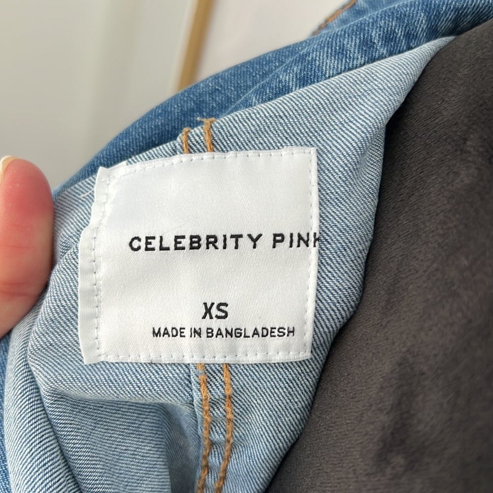 Celebrity Pink Juniors Short Sleeve Denim Stretch Boilersuit, Size XS - Picture 13 of 15
